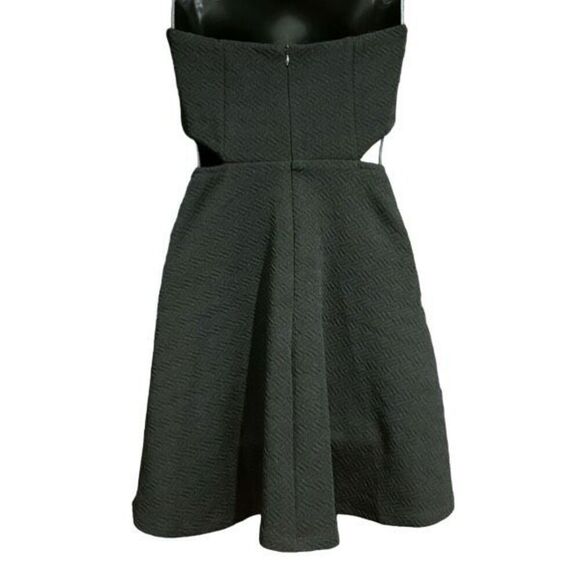 Forever 21 Black Strapless Textured Cutout Dress Women’s Small - Picture 4 of 7